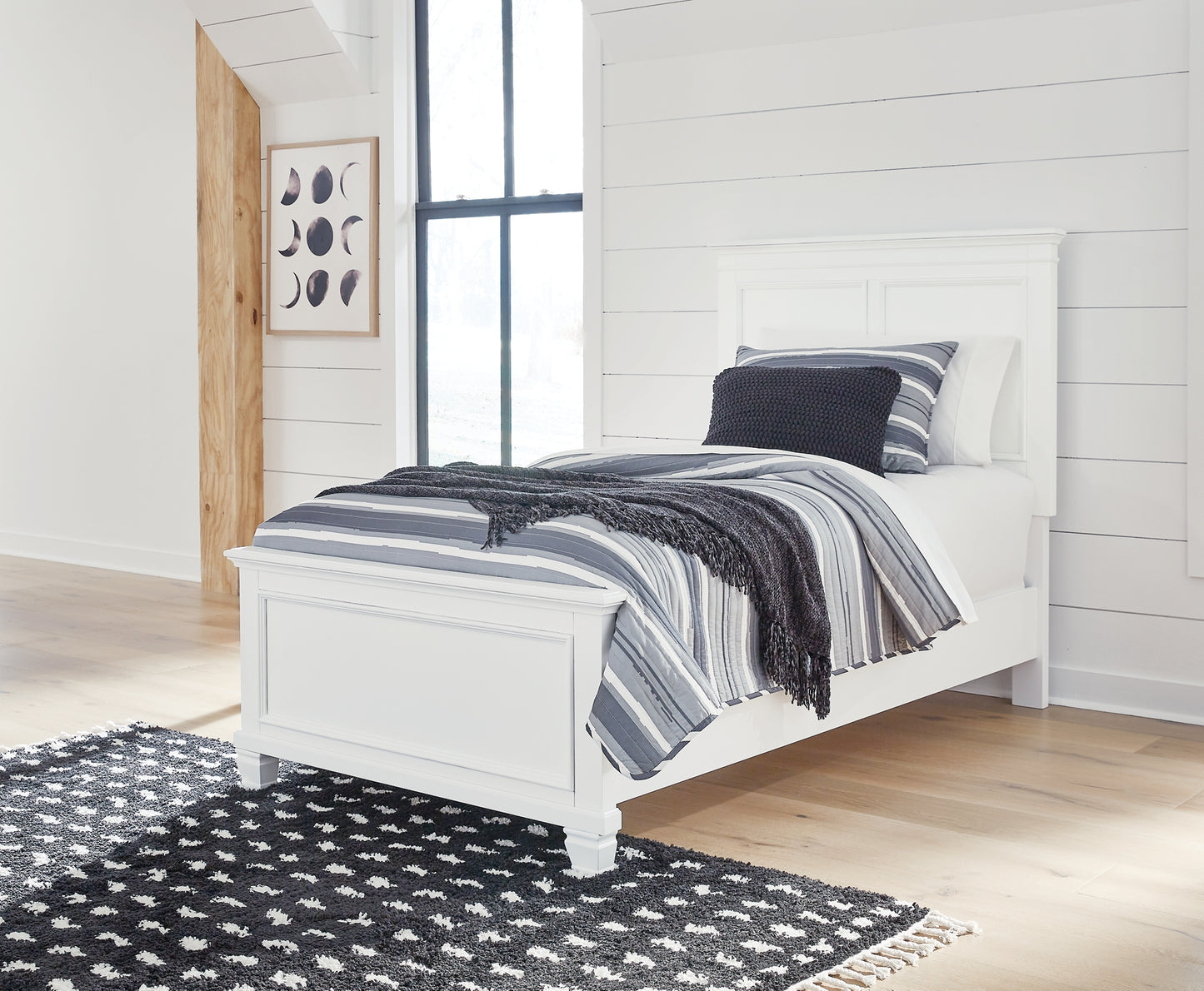 Ashley Express - Fortman  Panel Bed